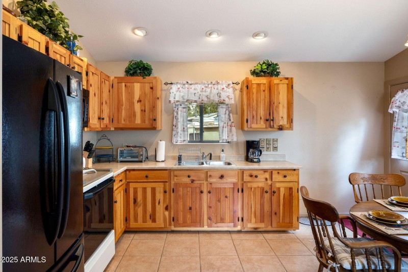 2086PinewoodDr-HeberOvergaard-AZ-13