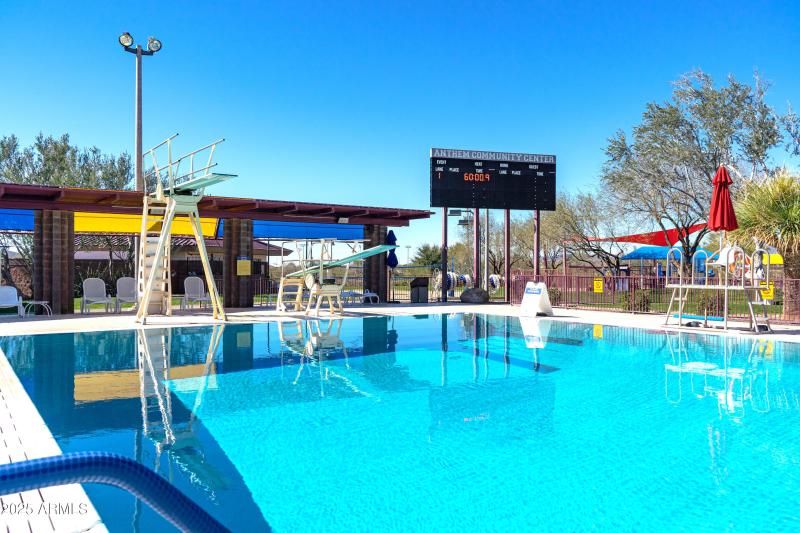 Community Diving Pool