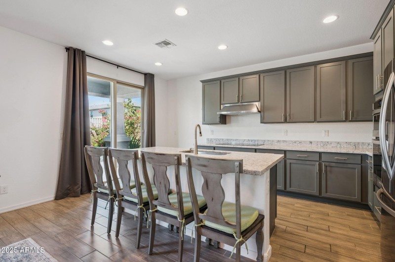 11-web-or-mls-4490-s-montana-dr