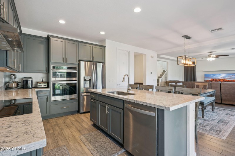 13-web-or-mls-4490-s-montana-dr