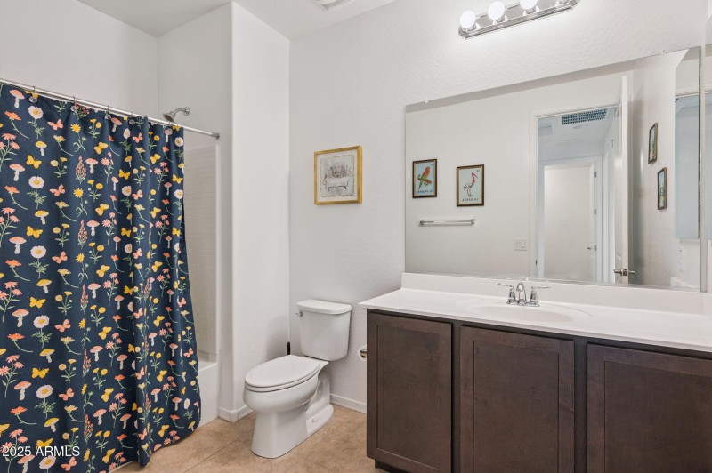 25-web-or-mls-4490-s-montana-dr