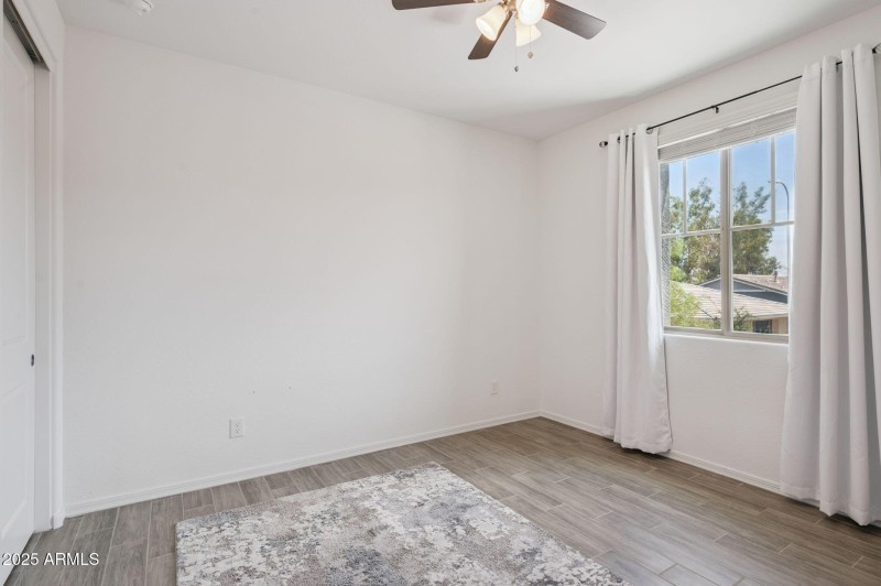 26-web-or-mls-4490-s-montana-dr