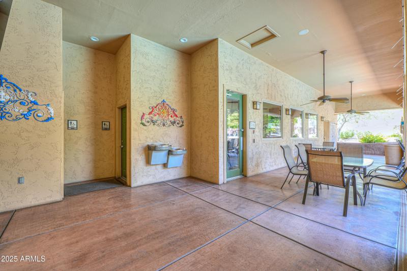 9820 N CENTRAL Avenue, 212