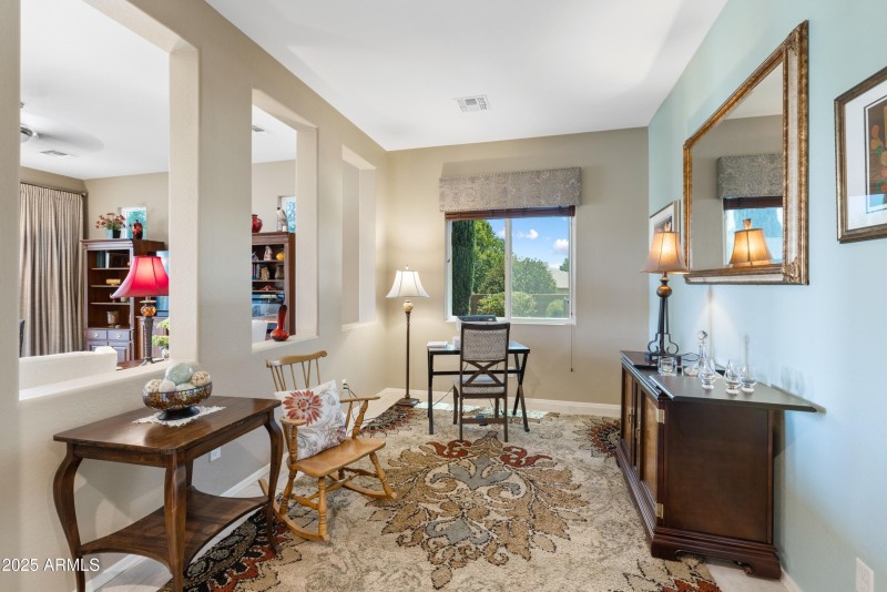 Den/Office/3rd Bedroom