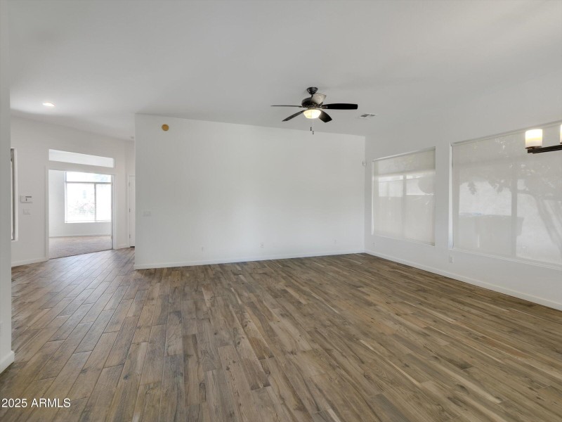 17-3906 E Carson Road-17