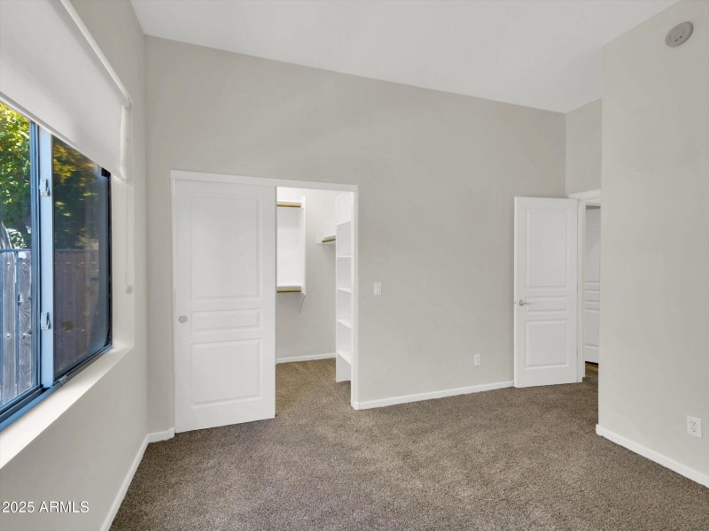 12-3906 E Carson Road-12