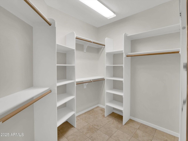 36-3906 E Carson Road-36