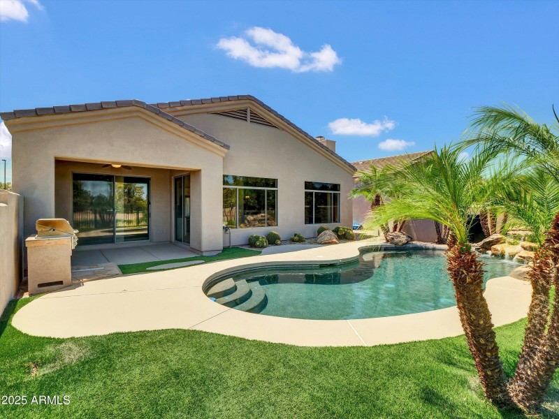 42-3906 E Carson Road-42