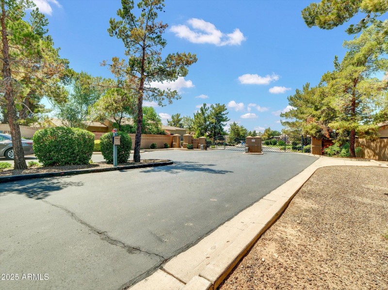 55-3906 E Carson Road-55