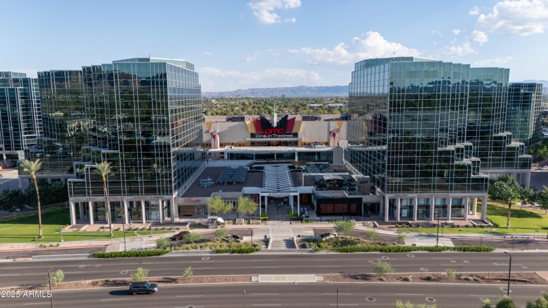 Near the best dining & entertainment!