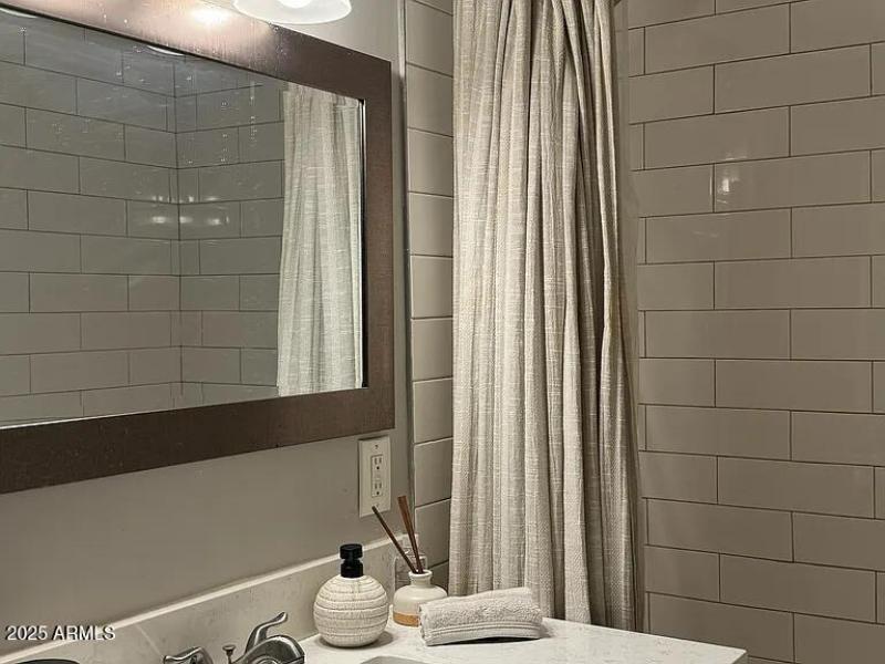 a5188bf4166b56c98b53da3ac57f8ce2-cc_ft_7