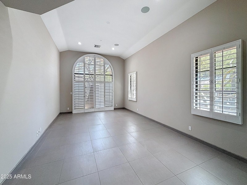 M Bedroom