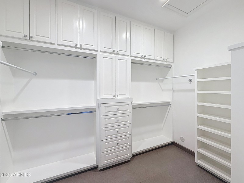 M Closet