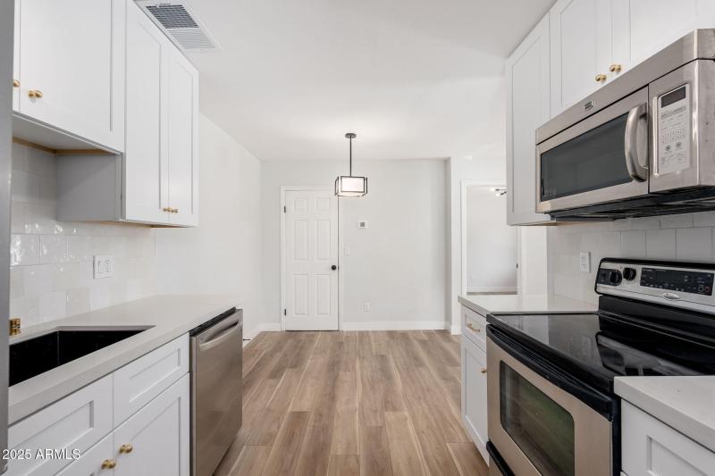 3511 E Baseline Rd UNIT 1200 - 10