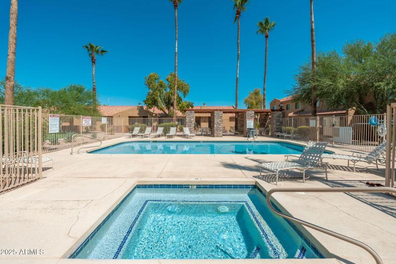 Shadow Mountain Villas - 03