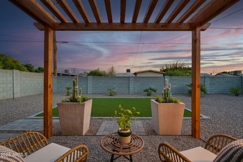 61-web-or-mls-DSC_6056 copy