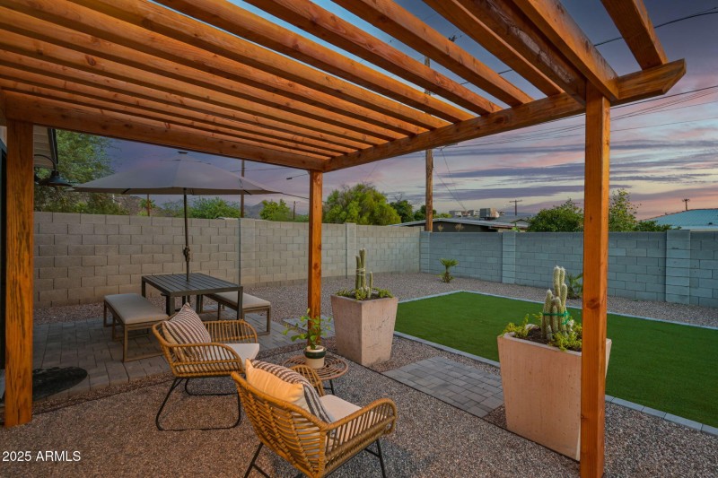 60-web-or-mls-DSC_6055 copy