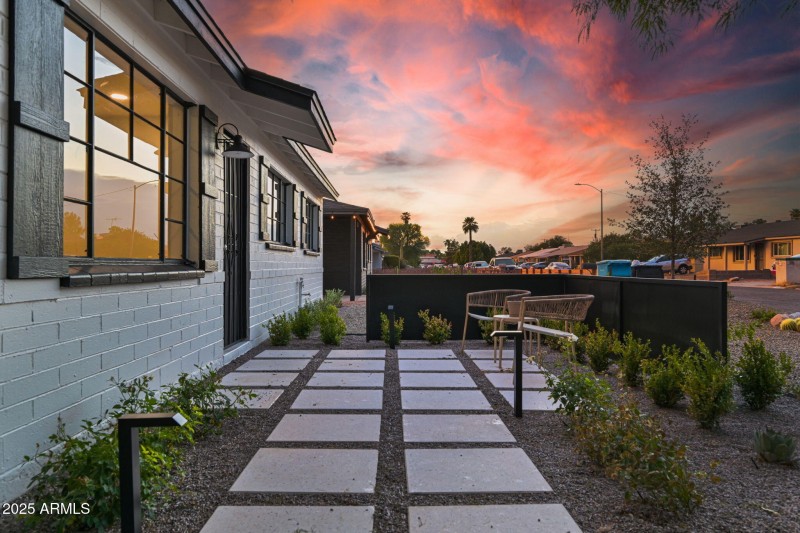 47-web-or-mls-DSC_6039 copy