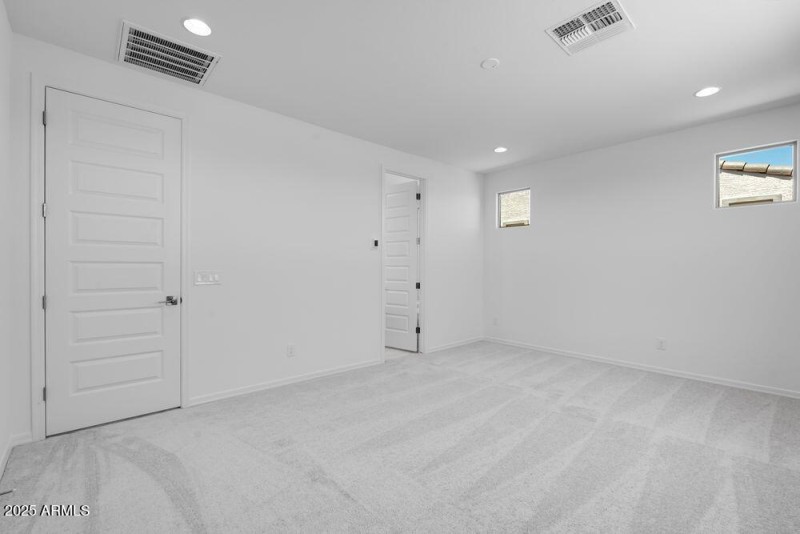 hj-az-phoenix-asante-passage-yellowstone