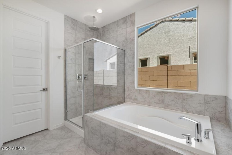 hj-az-phoenix-asante-passage-yellowstone