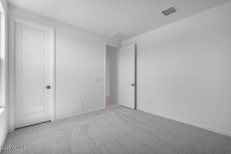 hj-az-phoenix-asante-passage-yellowstone