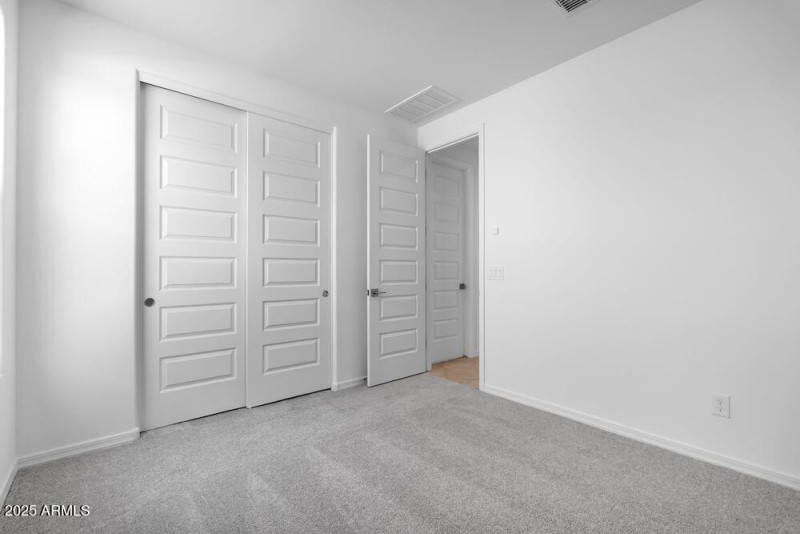 hj-az-phoenix-asante-passage-yellowstone