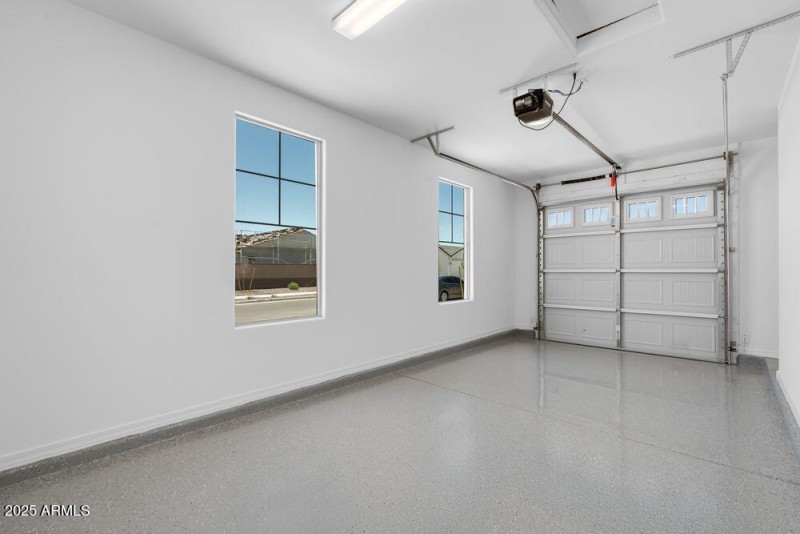 hj-az-phoenix-asante-passage-yellowstone