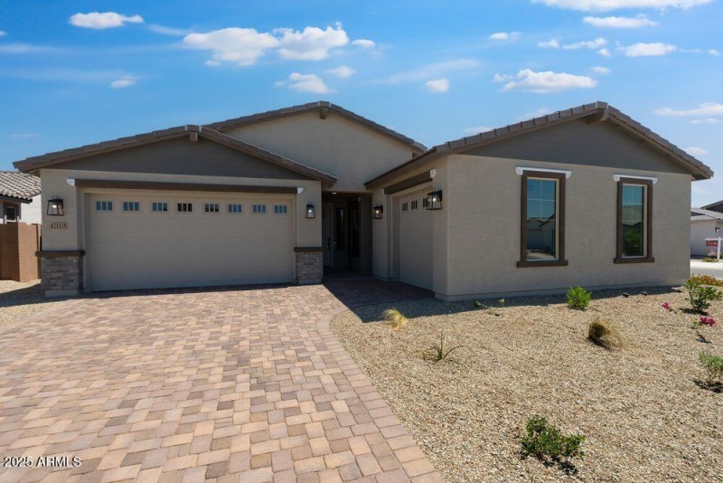 hj-az-phoenix-asante-passage-yellowstone