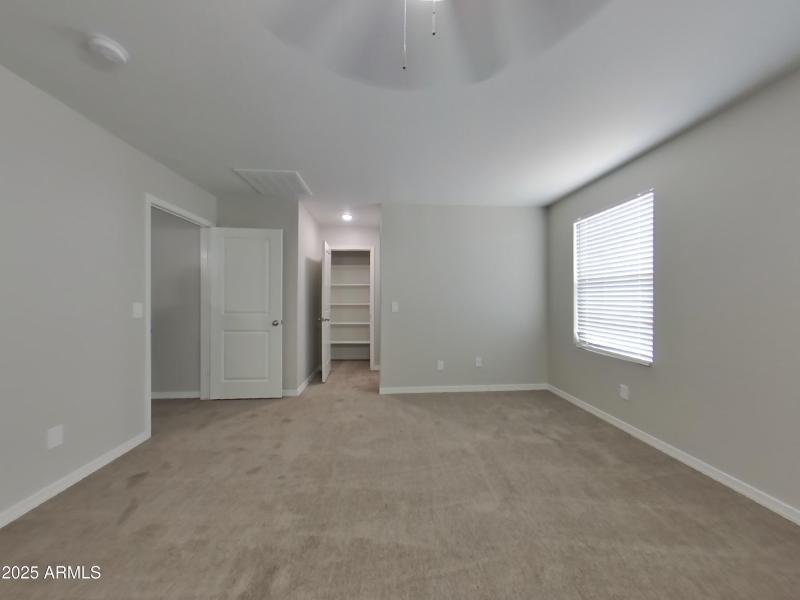 6_pc_hYAhW2jPOz_JDCvtC1GdA_layout_1