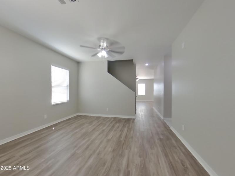 16_pc_EQB38AfoYc_Bog512Dyho_layout_1