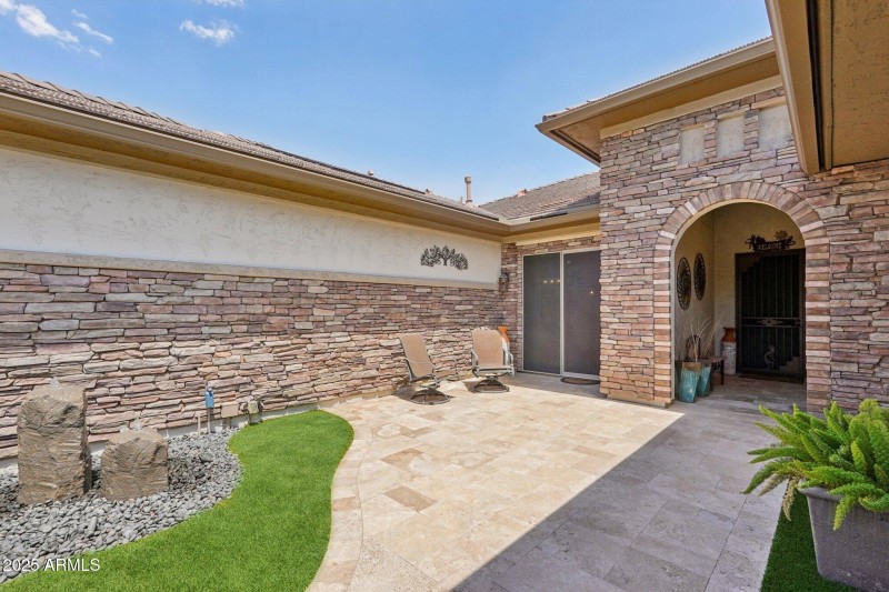 2-web-or-mls-N 169th Ave-L1708-002