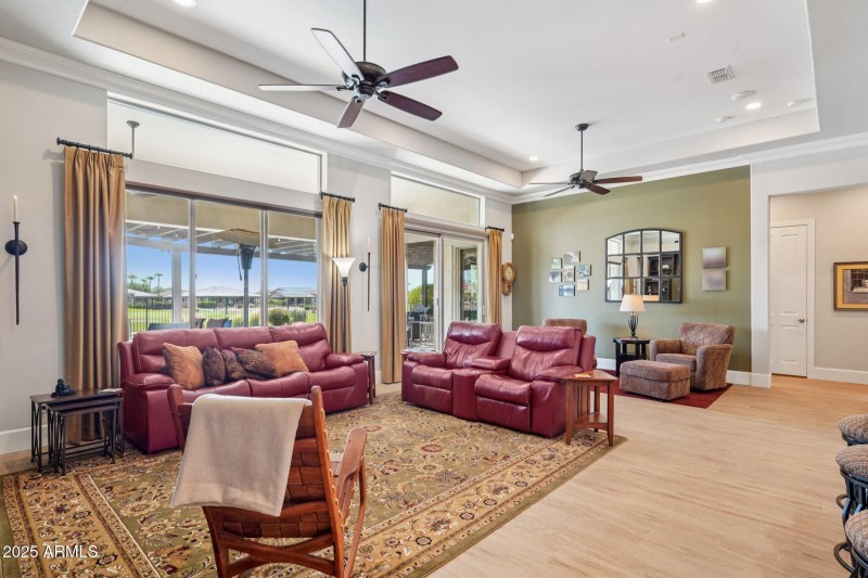 16-web-or-mls-N 169th Ave-L1708-016