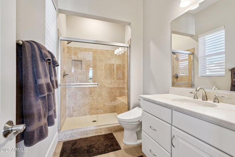 36-web-or-mls-N 169th Ave-L1708-036