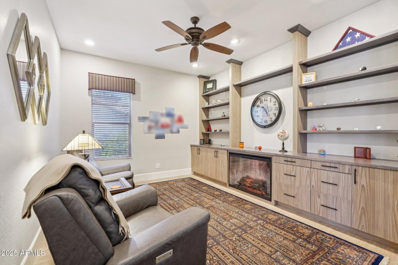 41-web-or-mls-N 169th Ave-L1708-041