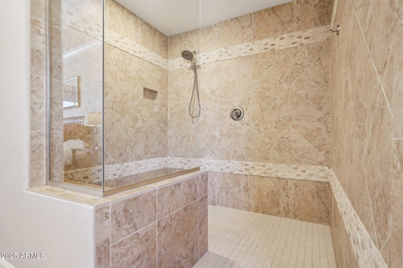 64-web-or-mls-N 169th Ave-L1708-067