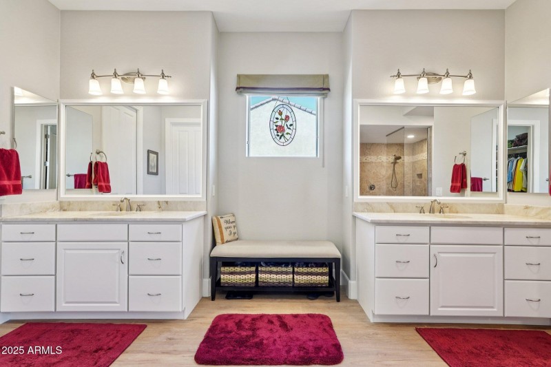 66-web-or-mls-N 169th Ave-L1708-069