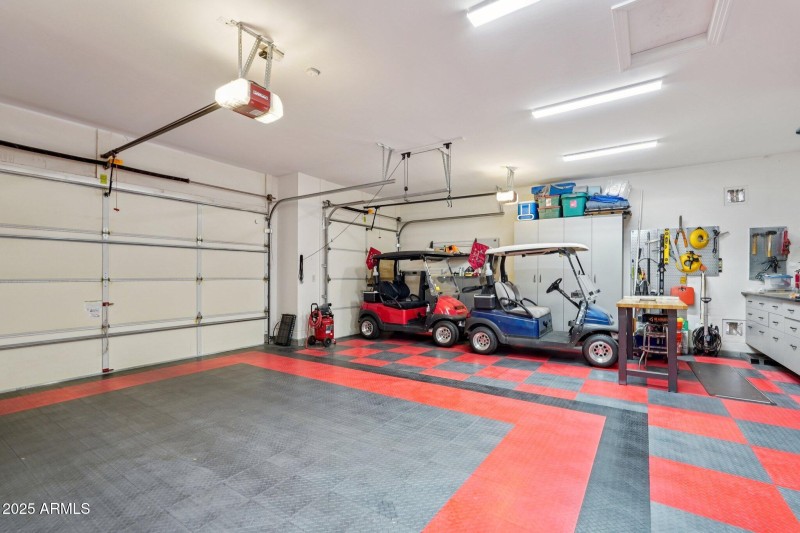 69-web-or-mls-N 169th Ave-L1708-072