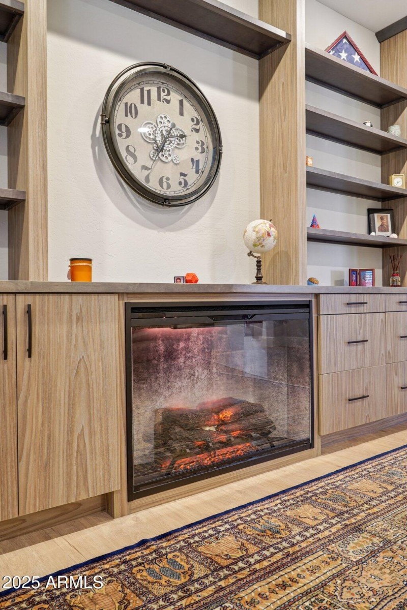 81-web-or-mls-N 169th Ave-L1708-084