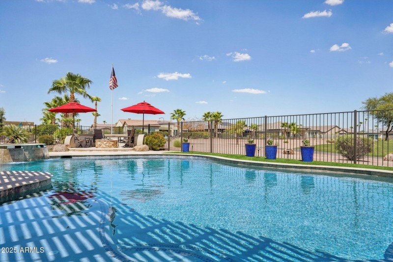 92-web-or-mls-N 169th Ave-L1708-096