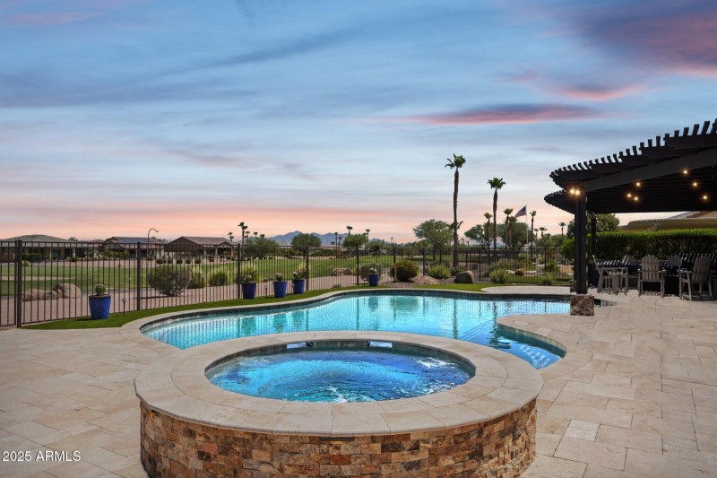 121-web-or-mls-VT-1708-2