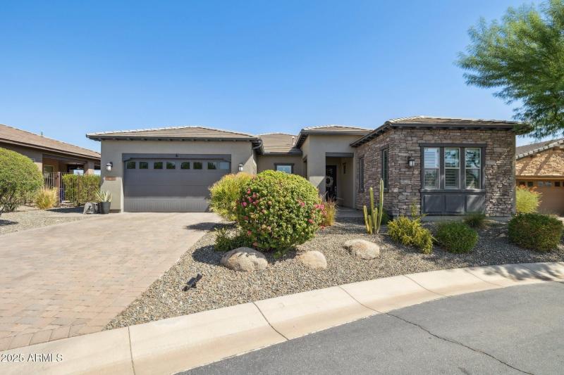 1-web-or-mls-17608-e-desert-vista-trail