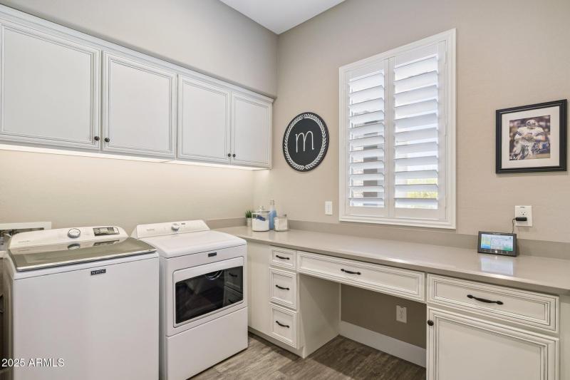 37-web-or-mls-17608-e-desert-vista-trail