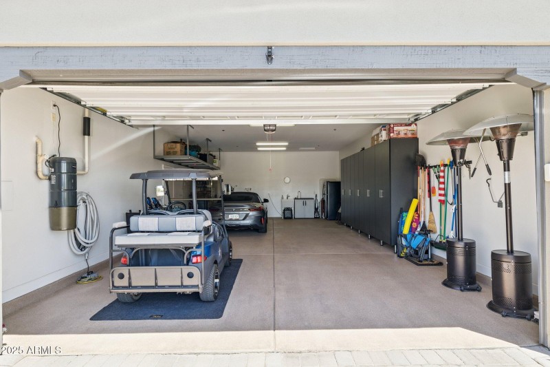 38-web-or-mls-17608-e-desert-vista-trail