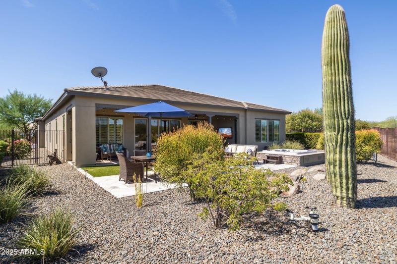 44-web-or-mls-17608-e-desert-vista-trail