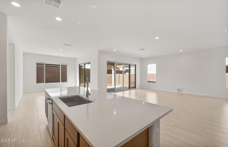 Kitchen/Cafe/Gathering Room