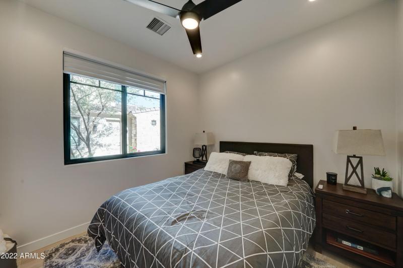 6500 E Camelback Rd, 1006-17