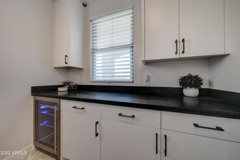 6500 E Camelback Rd, 1006-30