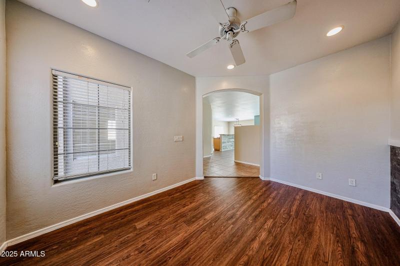 Den/Office/Bonus Room