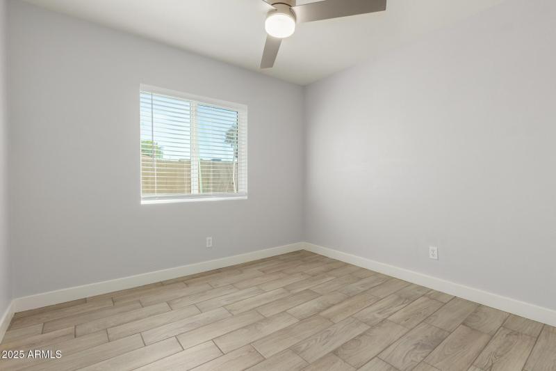 15 - 05 - 80th Guest Bed 3