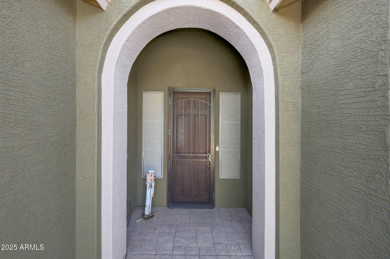 Covered doorway entry